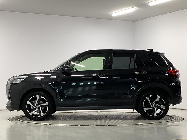 ロッキープレミアムG HEV ワンオーナー クルコン シートヒーター走行無制限1年保証 前後コーナーセンサー ワンオーナー アダプティブクルーズコントロール シートヒーター オートマチックハイビーム LEDヘッドライト スマートペダル 17インチ純正アルミホイール(兵庫県)の中古車