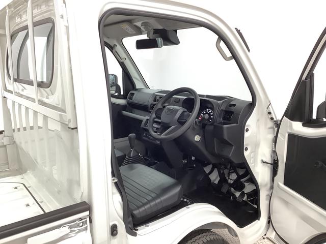 ハイゼットトラックスタンダード　４ＷＤ　５ＭＴ　前後コーナーセンサー　ラジオ走行無制限１年保証　前後コーナーセンサー　４ＷＤ　ＭＴ車　３方開　ゲートプロテクター　アイドリングストップ　横滑り防止装置　オートライト　ヘッドライトレベライザー　アクセサリーソケット　ラジオ（兵庫県）の中古車