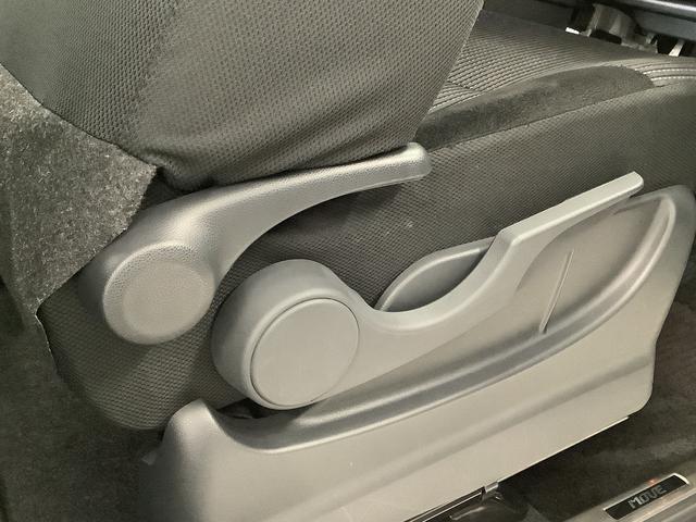 ムーヴカスタム　ＸリミテッドII　ＳＡIII　４ＷＤ　禁煙車　ナビ１年保証　４ＷＤ　禁煙車　ワンオーナー　ナビＴＶ　ドラレコ　ＥＴＣ　全方位カメラ　運転席シートヒーター　ＵＳＢ　Ｂｌｕｅｔｏｏｔｈ　オートマチックハイビーム　スマートキー　１４インチ純正アルミホイール（兵庫県）の中古車