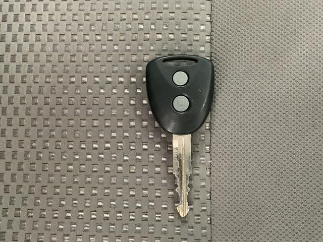 ミライースＬｆ　ＳＡ　４ＷＤ　禁煙車　ＣＤオーディオ　キーレス走行無制限１年保証　アイドリングストップ　４ＷＤ　禁煙車　ＣＤオーディオ　キーレスエントリー　ドアバイザー　ヘッドライトレベライザー　アクセサリーソケット　マニュアルエアコン　デジタルメーター（兵庫県）の中古車