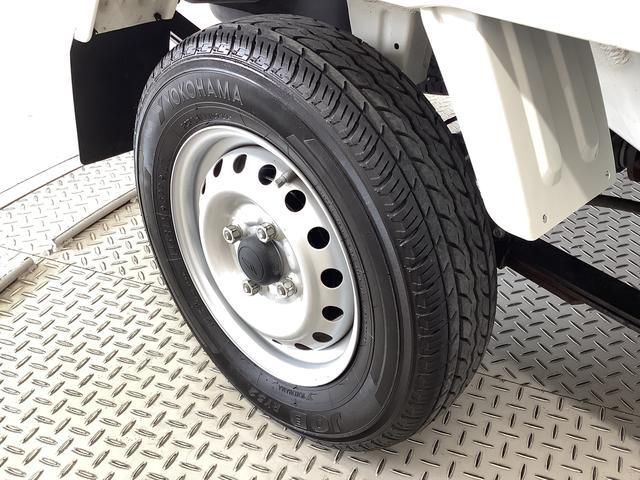 ハイゼットトラックスタンダード 4WD 5MT ETC リアゲートチェーン走行無制限1年保証 4WD MT ETC 3方開 ゲートプロテクター リアゲートチェーン ドアバイザー ヘッドライトレベライザー ラジオ アクセサリーソケット マニュアルエアコン スペアタイヤ(兵庫県)の中古車