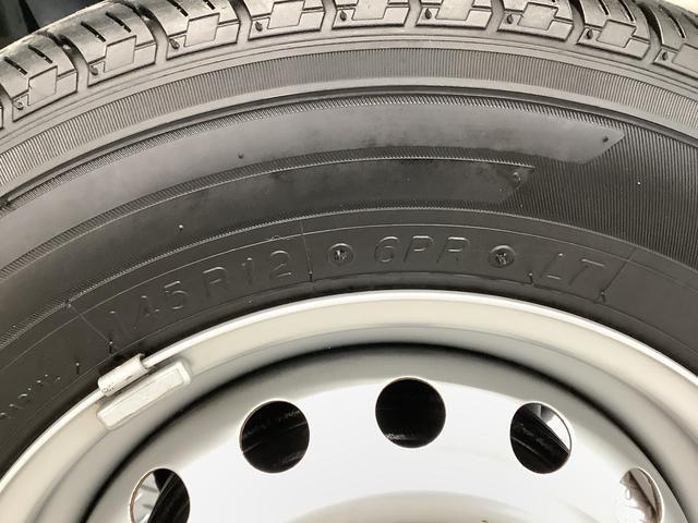 ハイゼットトラックスタンダード 4WD 5MT ETC リアゲートチェーン走行無制限1年保証 4WD MT ETC 3方開 ゲートプロテクター リアゲートチェーン ドアバイザー ヘッドライトレベライザー ラジオ アクセサリーソケット マニュアルエアコン スペアタイヤ(兵庫県)の中古車