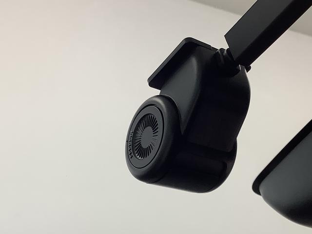 ロッキープレミアムＧ　ＨＥＶ　９インチディスプレイオーディオ　ＥＴＣ１年保証　９インチディスプレイオーディオ　ドラレコ　ＥＴＣ　バックカメラ　アダプティブクルーズコントロール　前後コーナーセンサー　前席シートヒーター　Ｂｌｕｅｔｏｏｔｈ　１７インチ純正アルミホイール（兵庫県）の中古車