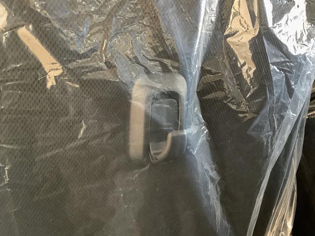 ムーヴＧ　片側電動スライド　オートブレーキホールド　ワイヤレス充電走行無制限１年保証　片側電動スライドドア　前後コーナーセンサー　ワイヤレス充電器　オートマチックハイビーム　ＬＥＤヘッドライト　横滑り防止装置　オートブレーキホールド　１４インチ純正アルミホイール（兵庫県）の中古車