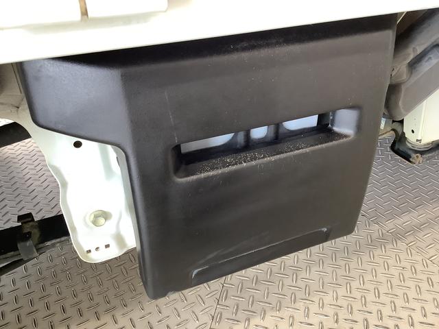 ミニキャブトラックM 5MT ナビTV ETC 3方開 ゲートプロテクター走行無制限1年保証 ゲートプロテクター 5速MT車 ナビTV ETC 3方開 Bluetooth ヘッドライトレベライザー アクセサリーソケット スペアタイヤ バッテリーカバー マッドガード(兵庫県)の中古車