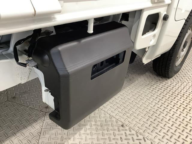 ハイゼットトラックスタンダード　４ＷＤ　５ＭＴ　３方開　ドアバイザー　ラジオ走行無制限１年保証　４ＷＤ　ドアバイザー　ＭＴ車　３方開　ヘッドライトレベライザー　ラジオ　アクセサリーソケット　マニュアルエアコン　スペアタイヤ　バッテリーカバー　ラバーフロアマット（兵庫県）の中古車