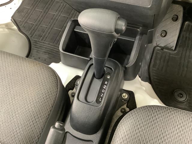 ハイゼットトラックスタンダード　４ＷＤ　ＡＴ　３方開　ドアバイザー　ラジオ走行無制限１年保証　４ＷＤ　ドアバイザー　ＡＴ車　３方開　ヘッドライトレベライザー　ラジオ　アクセサリーソケット　マニュアルエアコン　スペアタイヤ　パッテリーカバー　ラバーフロアマット（兵庫県）の中古車