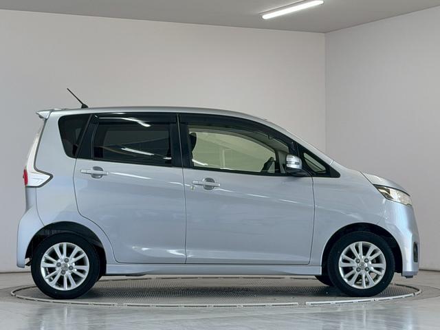 デイズハイウェイスター　Ｊ　禁煙車　ナビＴＶ　ＥＴＣ　バックカメラ１年保証　禁煙車　ナビＴＶ　バックカメラ　ＥＴＣ　衝突軽減ブレーキ　ＨＩＤヘッドライト　キーレスエントリー　横滑り防止装置　オートライト　ＵＳＢ接続　電動格納ドアミラー　１４インチアルミホイール（兵庫県）の中古車