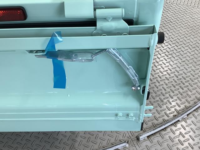 ハイゼットトラックジャンボエクストラ　４ＷＤ　ＣＶＴ　コーナーセンサー　３方開走行無制限１年保証　前後コーナーセンサー　４ＷＤ　ＣＶＴ車　３方開　荷台作業灯　オートマチックハイビーム　ＬＥＤヘッドライト　アイドリングストップ　プッシュスタート　横滑り防止装置　デフロック（兵庫県）の中古車