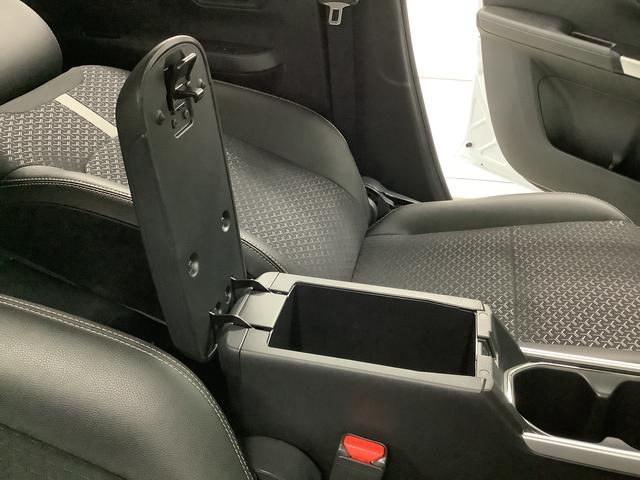 ロッキープレミアムＧ　ＨＥＶ　ワンオーナー　クルコン　シートヒーター走行無制限１年保証　前後コーナーセンサー　ワンオーナー　アダプティブクルーズコントロール　前席シートヒーター　オートマチックハイビーム　ＬＥＤヘッドライト　スマートキー　１７インチ純正アルミホイール（兵庫県）の中古車