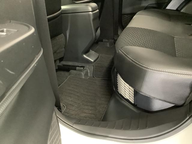 ロッキープレミアムＧ　ＨＥＶ　ワンオーナー　クルコン　シートヒーター走行無制限１年保証　前後コーナーセンサー　ワンオーナー　アダプティブクルーズコントロール　前席シートヒーター　オートマチックハイビーム　ＬＥＤヘッドライト　スマートキー　１７インチ純正アルミホイール（兵庫県）の中古車