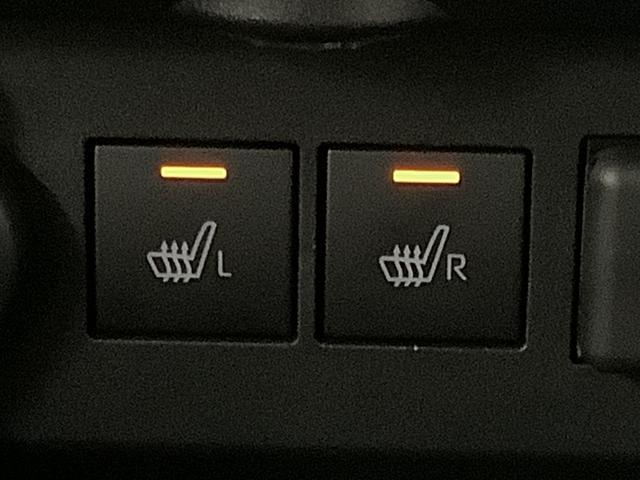 ロッキープレミアムＧ　ＨＥＶ　ワンオーナー　クルコン　シートヒーター走行無制限１年保証　前後コーナーセンサー　ワンオーナー　アダプティブクルーズコントロール　前席シートヒーター　オートマチックハイビーム　ＬＥＤヘッドライト　スマートキー　１７インチ純正アルミホイール（兵庫県）の中古車