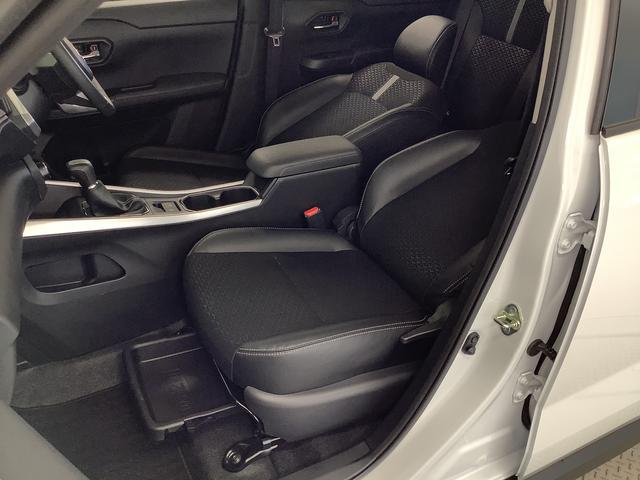 ロッキープレミアムＧ　ＨＥＶ　ワンオーナー　クルコン　シートヒーター走行無制限１年保証　前後コーナーセンサー　ワンオーナー　アダプティブクルーズコントロール　前席シートヒーター　オートマチックハイビーム　ＬＥＤヘッドライト　スマートキー　１７インチ純正アルミホイール（兵庫県）の中古車