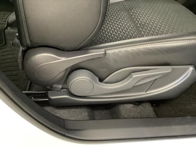 ロッキープレミアムＧ　ＨＥＶ　ワンオーナー　クルコン　シートヒーター走行無制限１年保証　前後コーナーセンサー　ワンオーナー　アダプティブクルーズコントロール　前席シートヒーター　オートマチックハイビーム　ＬＥＤヘッドライト　スマートキー　１７インチ純正アルミホイール（兵庫県）の中古車