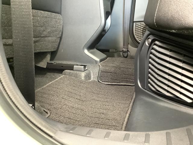 ロッキープレミアムＧ　ＨＥＶ　ワンオーナー　クルコン　シートヒーター走行無制限１年保証　前後コーナーセンサー　ワンオーナー　アダプティブクルーズコントロール　前席シートヒーター　オートマチックハイビーム　ＬＥＤヘッドライト　スマートキー　１７インチ純正アルミホイール（兵庫県）の中古車