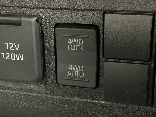 ハイゼットトラックスタンダード 4WD CVT 前後コーナーセンサー ラジオ走行無制限1年保証 前後コーナーセンサー 4WD CVT車 3方開 ゲートプロテクター オートマチックハイビーム アイドリングストップ 横滑り防止装置 オートライト ヘッドライトレベライザー ラジオ(兵庫県)の中古車