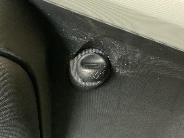 アクアＳ　禁煙　ワンオーナー　ナビＴＶ　ＥＴＣ　ＬＥＤヘッドライト１年保証　禁煙車　ワンオーナー　ＥＴＣ　ＤＶＤ　Ｂｌｕｅｔｏｏｔｈ　ＨＩＤヘッドライト　ヘッドライトウォッシャー　プッシュスタート　オートライト　オートエアコン　ドアバイザー　１６インチアルミホイール（兵庫県）の中古車