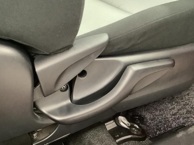 アクアＳ　禁煙　ワンオーナー　ナビＴＶ　ＥＴＣ　ＬＥＤヘッドライト１年保証　禁煙車　ワンオーナー　ＥＴＣ　ＤＶＤ　Ｂｌｕｅｔｏｏｔｈ　ＨＩＤヘッドライト　ヘッドライトウォッシャー　プッシュスタート　オートライト　オートエアコン　ドアバイザー　１６インチアルミホイール（兵庫県）の中古車