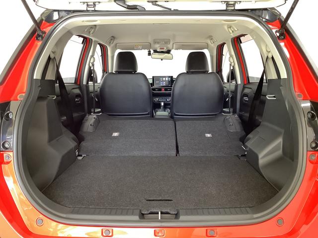 ロッキープレミアム　ターボ　禁煙　１オーナー　ディスプレイオーディオ１年保証　９インチディスプレイオーディオ　禁煙　１オーナー　ドラレコ　ＥＴＣ　バックカメラ　アダプティブクルーズコントロール　コーナーセンサー　ブラインドスポットモニター　１７インチ純正アルミホイール（兵庫県）の中古車