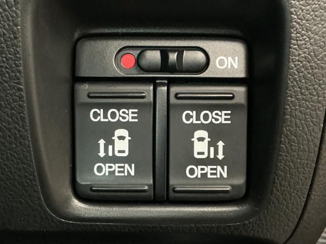 Ｎ−ＢＯＸＧ　ＳＳパッケージ　禁煙車　ナビＴＶ　ＥＴＣ　バックカメラ１年保証　禁煙車　ナビＴＶ　バックカメラ　ＥＴＣ　両側電動スライドドア　ＤＶＤ　Ｂｌｕｅｔｏｏｔｈ　アイドリングストップ　プッシュスタート　横滑り防止装置　オートエアコン　１４インチアルミホイール（兵庫県）の中古車