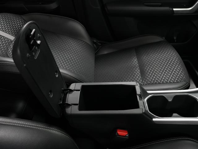 ロッキープレミアムＧ　ＨＥＶ　１オーナー　クルコン　コーナーセンサー走行無制限１年保証　前後コーナーセンサー　ワンオーナー　アダプティブクルーズコントロール　前席シートヒーター　オートマチックハイビーム　ＬＥＤヘッドライト　スマートキー　１７インチ純正アルミホイール（兵庫県）の中古車