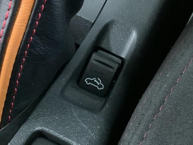 コペンローブ S 1オーナー ナビ ドラレコ ETC バックカメラ1年保証 純正ナビTV ドラレコ ETC バックカメラ パドルシフト ターボ ビルシュタイン製ショックアブソーバー MOMO製本革巻きステアリングホイール Bluetooth シートヒーター(兵庫県)の中古車