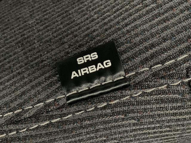 ムーヴG クルコン コーナーセンサー シートヒーター 両側電動走行無制限1年保証 両側電動スライドドア アダプティブクルーズコントロール 前後コーナーセンサー 前席シートヒーター オートマチックハイビーム オートブレーキホールド 14インチ純正アルミホイール(兵庫県)の中古車