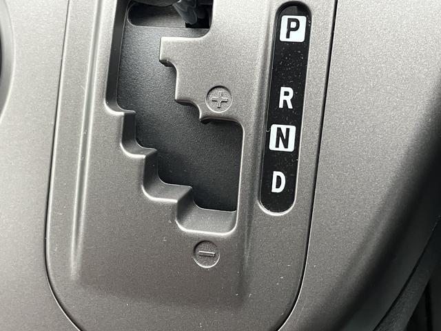 ソニカRSリミテッド ターボ ナビ ETC HIDヘッドライト走行無制限1年保証 HIDヘッドライト HDDナビ ETC CD/DVD ドアバイザー フォグランプ ベンチシート MOMOステアリング 15インチ純正アルミホイール ウインカーミラー オートエアコン(兵庫県)の中古車