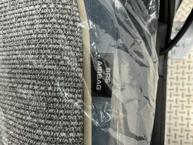 ムーヴキャンバスストライプスＧ　両側電動スライドドア　前後コーナーセンサー走行無制限１年保証　両側電動スライドドア　前後コーナーセンサー　シートヒーター　ホットカップホルダー　オートハイビーム　ＬＥＤヘッドライト　オートブレーキホールド　横滑り防止装置　ＵＳＢチャージャー（兵庫県）の中古車