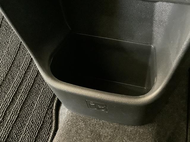 ムーヴキャンバスＧホワイトアクセントＶＳ　ＳＡIII　ワンオーナー　ナビＴＶ１年保証　ワンオーナー　８インチナビＴＶ　ドラレコ　ＥＴＣ　パノラマモニター　両側電動スライドドア　運転席シートヒーター　ＵＳＢ　Ｂｌｕｅｔｏｏｔｈ　オートマチックハイビーム　ＬＥＤヘッドライト（兵庫県）の中古車