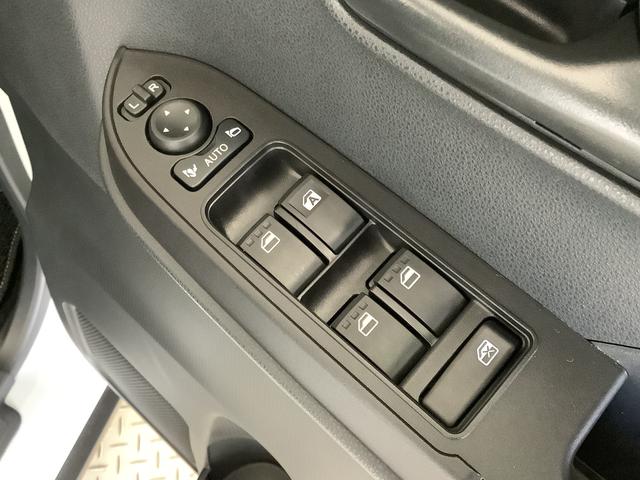 タントファンクロスターボ 4WD 1オーナー 両側電動スライドドア走行無制限1年保証 4WD ワンオーナー 両側電動スライドドア 前後コーナーセンサー 前席シートヒーター ルーフレール オートマチックハイビーム LEDヘッドライト 15インチ純正アルミホイール(兵庫県)の中古車