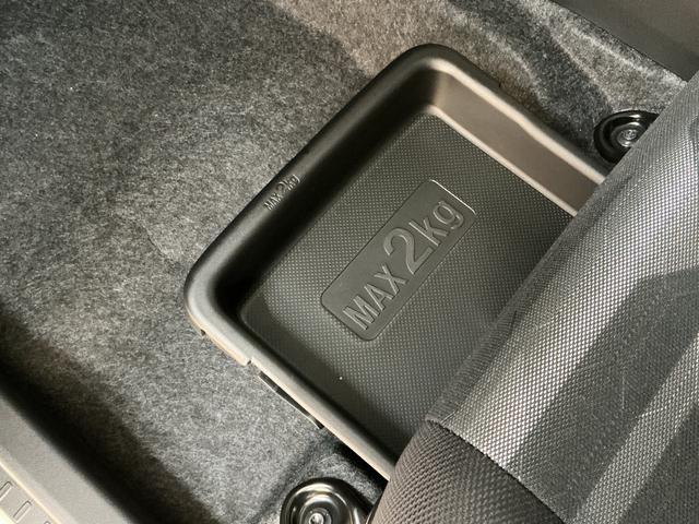 タフトG ダーククロムベンチャー 4WD クルコン シートヒーター走行無制限1年保証 前後コーナーセンサー 4WD アダプティブクルーズコントロール シートヒーター オートハイビーム オートブレーキホールド スカイフィールトップ 15インチ純正アルミホイール(兵庫県)の中古車