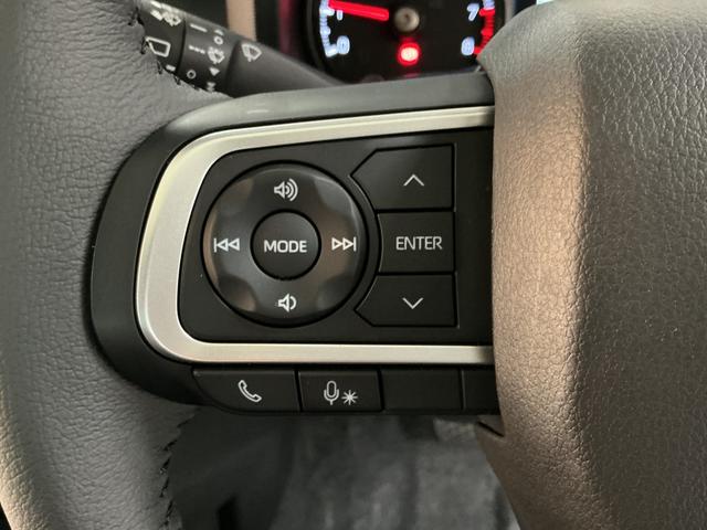 タフトG ダーククロムベンチャー 4WD クルコン シートヒーター走行無制限1年保証 前後コーナーセンサー 4WD アダプティブクルーズコントロール シートヒーター オートハイビーム オートブレーキホールド スカイフィールトップ 15インチ純正アルミホイール(兵庫県)の中古車