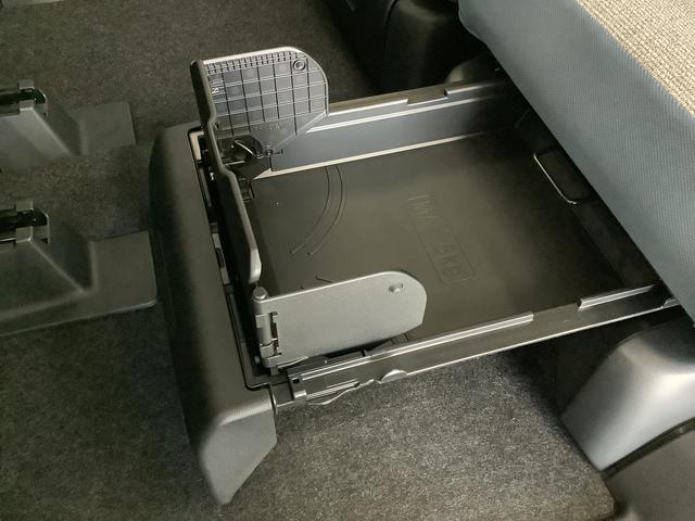 ムーヴキャンバスストライプスＧ　４ＷＤ　両側電動スライド　前席シートヒーター走行無制限１年保証　両側電動スライドドア　４ＷＤ　前後コーナーセンサー　前席シートヒーター　ホットカップホルダー　オートマチックハイビーム　ＬＥＤヘッドライト　プッシュスタート　横滑り防止装置（兵庫県）の中古車