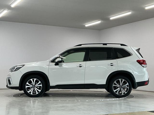 フォレスタープレミアム　４ＷＤ　ワンオーナー　８インチナビ　バックカメラ１年保証　ワンオーナー　８インチナビ　４ＷＤ　ドラレコ　ＥＴＣ　バックカメラ　アダプティブクルーズコントロール　コーナーセンサー　前後席シートヒーター　ステアリングヒーター　１８インチアルミホイール（兵庫県）の中古車