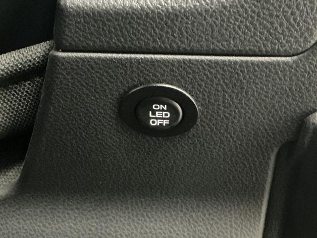 フォレスタープレミアム　４ＷＤ　ワンオーナー　８インチナビ　バックカメラ１年保証　ワンオーナー　８インチナビ　４ＷＤ　ドラレコ　ＥＴＣ　バックカメラ　アダプティブクルーズコントロール　コーナーセンサー　前後席シートヒーター　ステアリングヒーター　１８インチアルミホイール（兵庫県）の中古車