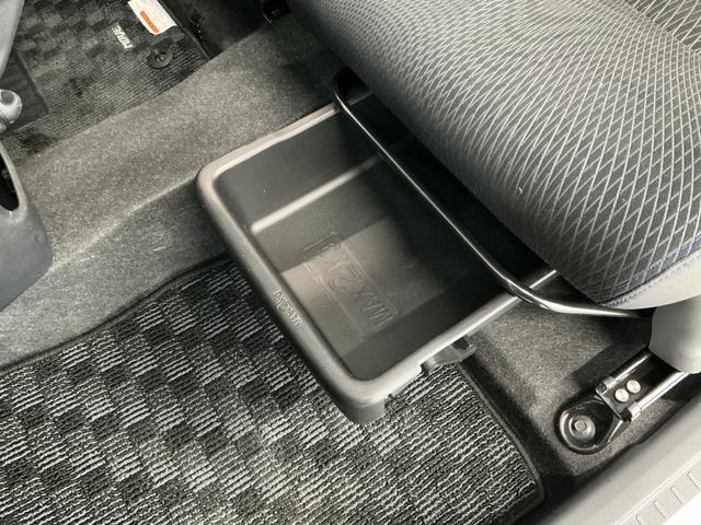 ムーヴカスタム　Ｘ　ハイパー　禁煙　ワンオーナー　ＣＤ　ＥＴＣ走行無制限１年保証　禁煙車　ワンオーナー　ＣＤオーディオ　ＥＴＣ　ＵＳＢ接続　ＬＥＤヘッドライト　アイドリングストップ　プッシュスタート　横滑り防止装置　オートエアコン　１４インチ純正アルミホイール（兵庫県）の中古車