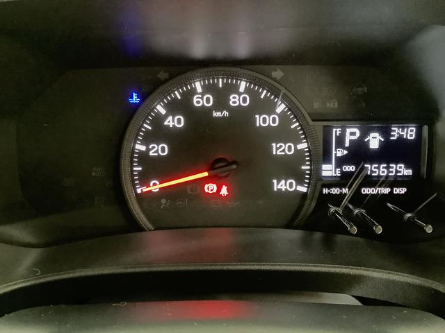 ハイゼットカーゴＤＸ　ＣＶＴ　ワンオーナー　ＥＴＣ　前後コーナーセンサー走行無制限１年保証　前後コーナーセンサー　ラジオデッキ　ＣＶＴ車　ワンオーナー　ＥＴＣ　オートマチックハイビーム　アイドリングストップ　プッシュスタート　横滑り防止装置　ヘッドライトレベライザー（兵庫県）の中古車