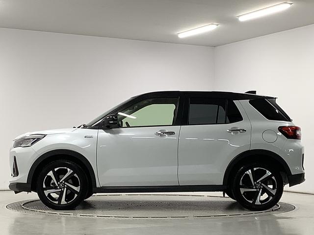 ロッキープレミアムG HEV ワンオーナー ディスプレイオーディオ1年保証 9インチディスプレイオーディオ 1オーナー パノラマモニター アダプティブクルーズコントロール 前後コーナーセンサー シートヒーター ブラインドスポットモニター 17インチ純正アルミホイール(兵庫県)の中古車