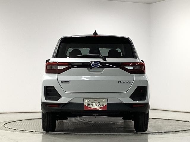 ロッキープレミアムG HEV ワンオーナー ディスプレイオーディオ1年保証 9インチディスプレイオーディオ 1オーナー パノラマモニター アダプティブクルーズコントロール 前後コーナーセンサー シートヒーター ブラインドスポットモニター 17インチ純正アルミホイール(兵庫県)の中古車