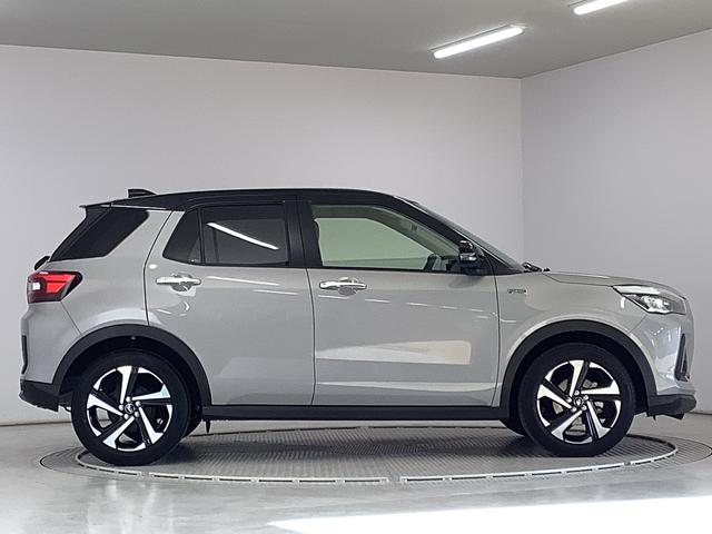 ロッキープレミアムG HEV ワンオーナー ディスプレイオーディオ1年保証 9インチディスプレイオーディオ ワンオーナー パノラマモニター アダプティブクルーズコントロール 前後コーナーセンサー 前席シートヒーター Bluetooth 17インチ純正アルミホイール(兵庫県)の中古車