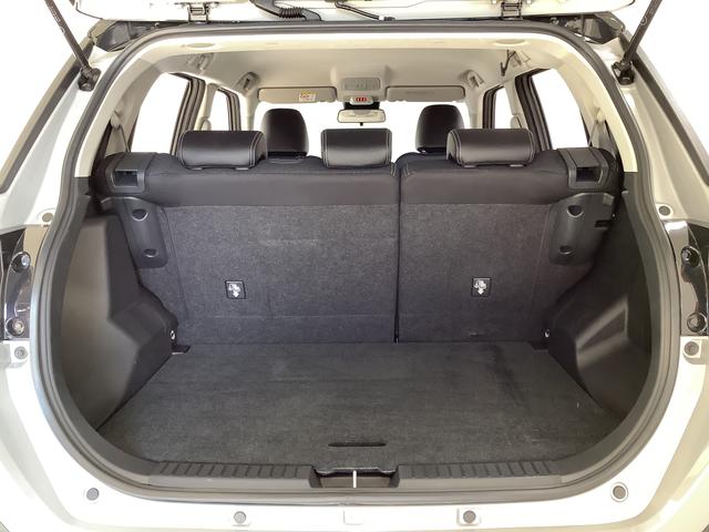 ロッキープレミアムG HEV ワンオーナー ディスプレイオーディオ1年保証 9インチディスプレイオーディオ ワンオーナー パノラマモニター アダプティブクルーズコントロール 前後コーナーセンサー 前席シートヒーター Bluetooth 17インチ純正アルミホイール(兵庫県)の中古車