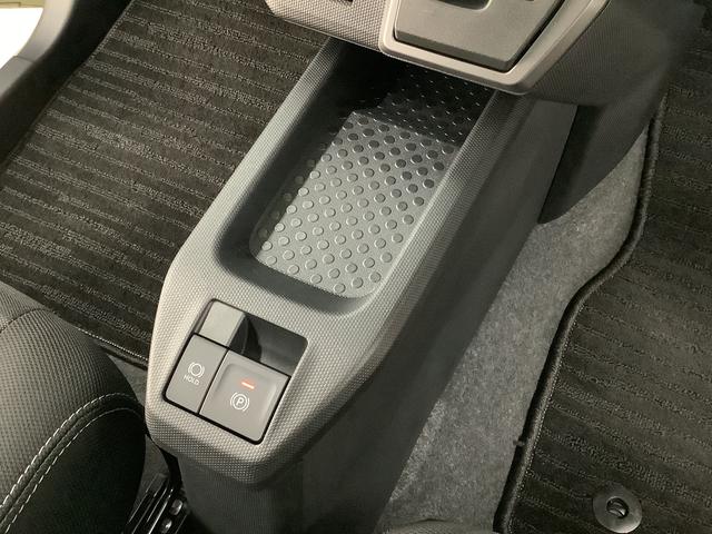 タフトGターボ ダーククロムベンチャー クルコン コーナーセンサー走行無制限1年保証 前後コーナーセンサー アダプティブクルーズコントロール 前席シートヒーター オートマチックハイビーム オートブレーキホールド USBチャージャー 15インチ純正アルミホイール(兵庫県)の中古車