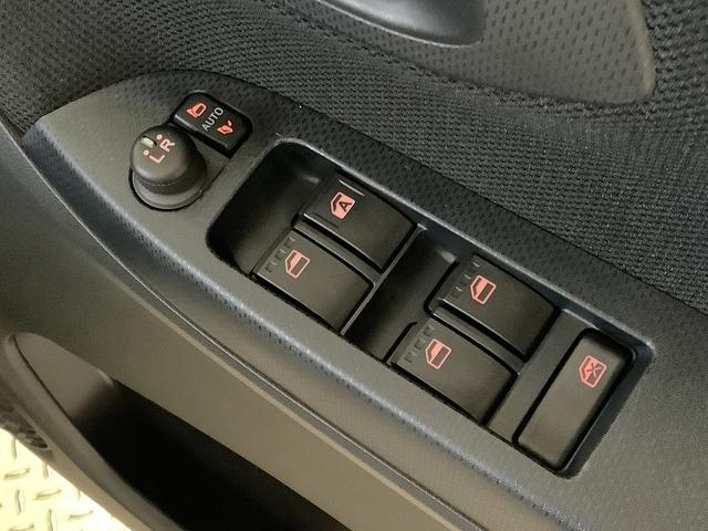 ムーヴＸリミテッドII　ＳＡIII　雹害車両　ＣＤ　シートヒーター雹害車両　１年保証　運転席シートヒーター　ＣＤオーディオ　オートマチックハイビーム　ＬＥＤヘッドライト　アイドリングストップ　プッシュスタート　横滑り防止装置　１４インチ純正アルミホイール（兵庫県）の中古車