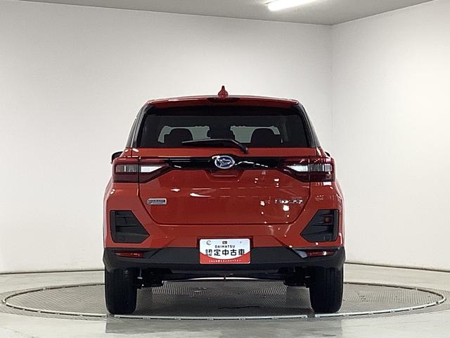 ロッキープレミアムＧ　ＨＥＶ　ワンオーナー　ディスプレイオーディオ１年保証　９インチディスプレイオーディオ　１オーナー　パノラマモニター　アダプティブクルーズコントロール　前後コーナーセンサー　シートヒーター　ブラインドスポットモニター　１７インチ純正アルミホイール（兵庫県）の中古車