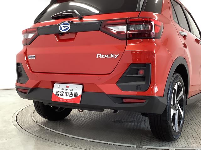 ロッキープレミアムＧ　ＨＥＶ　ワンオーナー　ディスプレイオーディオ１年保証　９インチディスプレイオーディオ　１オーナー　パノラマモニター　アダプティブクルーズコントロール　前後コーナーセンサー　シートヒーター　ブラインドスポットモニター　１７インチ純正アルミホイール（兵庫県）の中古車