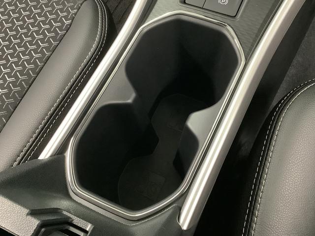 ロッキープレミアムＧ　ＨＥＶ　ワンオーナー　ディスプレイオーディオ１年保証　９インチディスプレイオーディオ　１オーナー　パノラマモニター　アダプティブクルーズコントロール　前後コーナーセンサー　シートヒーター　ブラインドスポットモニター　１７インチ純正アルミホイール（兵庫県）の中古車