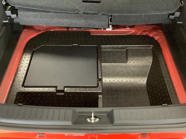 ロッキープレミアムＧ　ＨＥＶ　ワンオーナー　ディスプレイオーディオ１年保証　９インチディスプレイオーディオ　１オーナー　パノラマモニター　アダプティブクルーズコントロール　前後コーナーセンサー　シートヒーター　ブラインドスポットモニター　１７インチ純正アルミホイール（兵庫県）の中古車