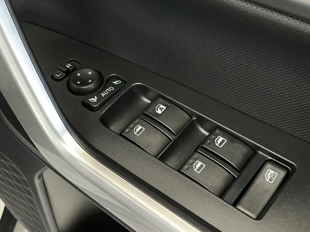 ロッキープレミアムＧ　ＨＥＶ　９インチディスプレイオーディオ　ＵＳＢ１年保証　９インチディスプレイオーディオ　パノラマモニター　アダプティブクルーズコントロール　前後コーナーセンサー　前席シートヒーター　ブラインドスポットモニター　ＵＳＢ　１７インチ純正アルミホイール（兵庫県）の中古車