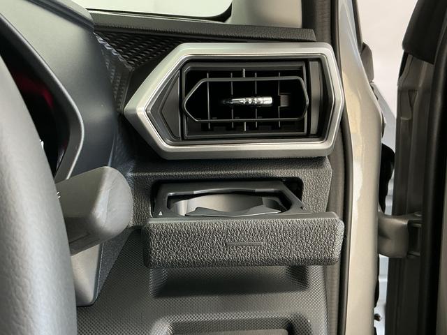 ロッキープレミアムＧ　ＨＥＶ　９インチディスプレイオーディオ　ＵＳＢ１年保証　９インチディスプレイオーディオ　パノラマモニター　アダプティブクルーズコントロール　前後コーナーセンサー　前席シートヒーター　ブラインドスポットモニター　ＵＳＢ　１７インチ純正アルミホイール（兵庫県）の中古車